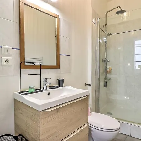 Welcomenimes - P2 Centre Historique Apartment